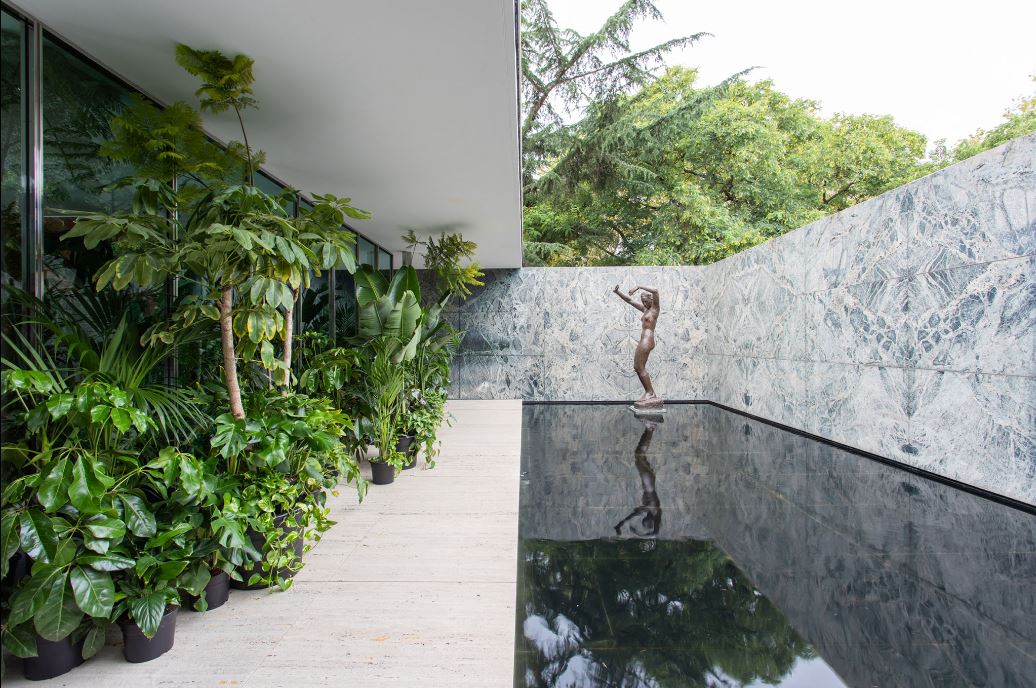 Art et nature au Pavillon Mies van der Rohe